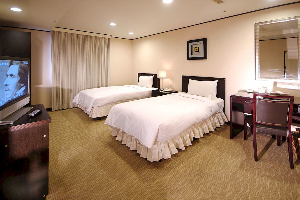 Lincoln Hotel Тайнань Экстерьер фото